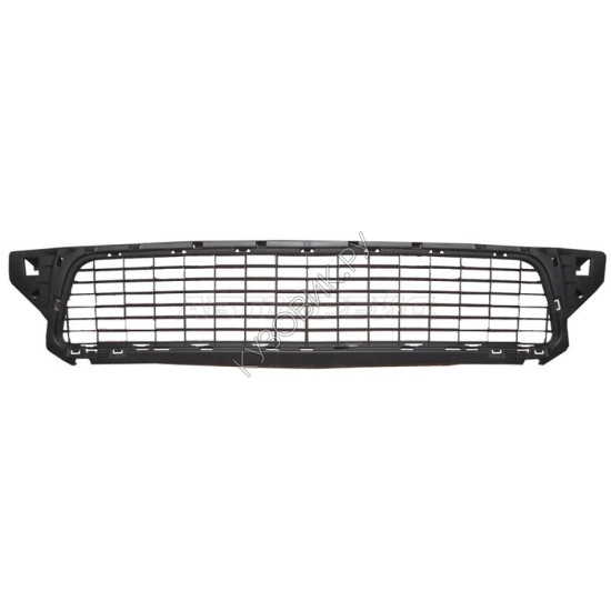 Решетка в бампер RENAULT DUSTER 10-15 SAT